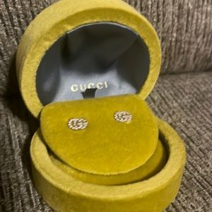 GUCCI 18k White Gold Running G Pink Topaz Earrings